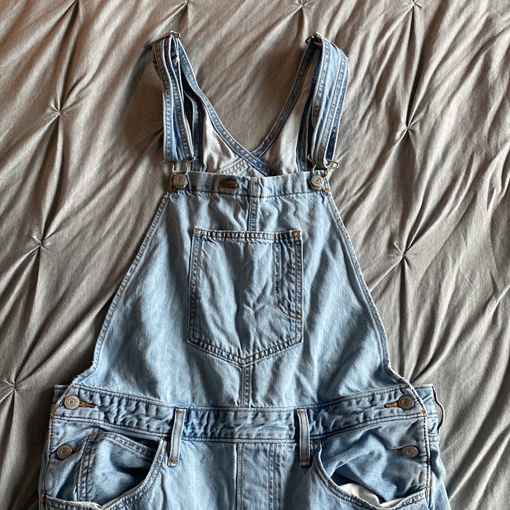 Levi’s Light Washed Overalls